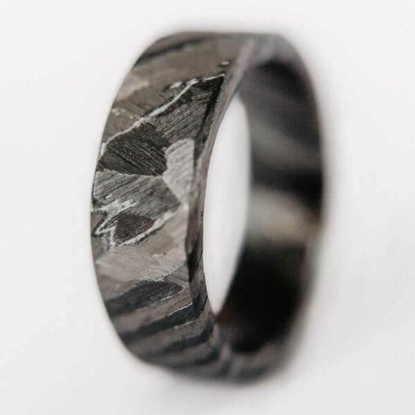 Damascus Steel Ring for Men – Handmade Traditional Forged Texture with Elegant Dark Finish