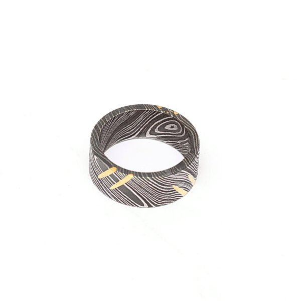 Custom Handmade Damascus Steel Ring with Beautiful Shaped Gift Box – Personalized Wedding & Anniversary Gift