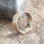 Men's Damascus Steel Band Ring – Personalized Handmade Gift Set with Unique Forged Wave Texture