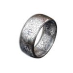 Men's Damascus Steel Ring with Rustic Finish – Stylish Wedding Band with Forged Look