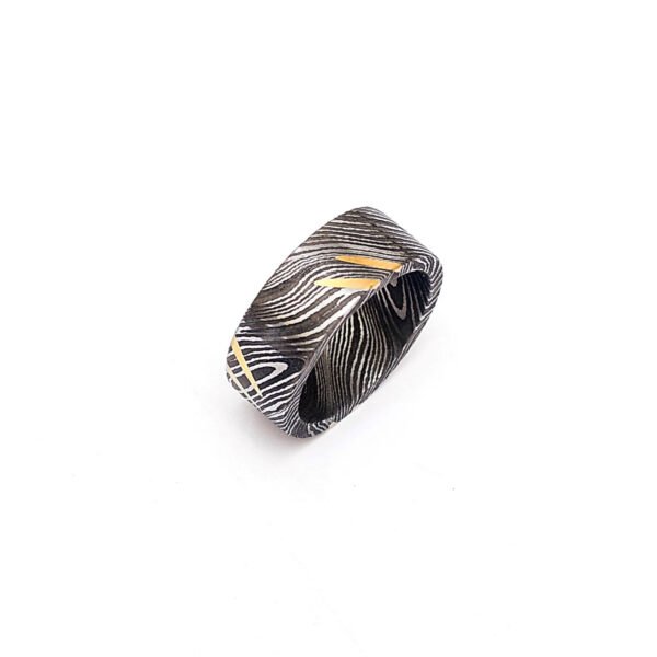 Custom Handmade Damascus Steel Ring with Beautiful Shaped Gift Box – Personalized Wedding & Anniversary Gift